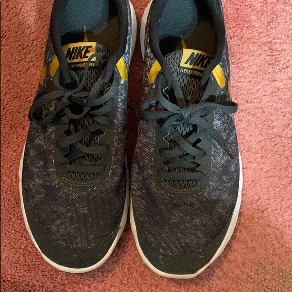 Nike Women's Black and Gold Sneakers - Picture 2 of 2